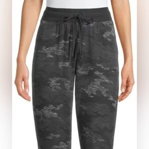 Camouflage, athletic sweat pants